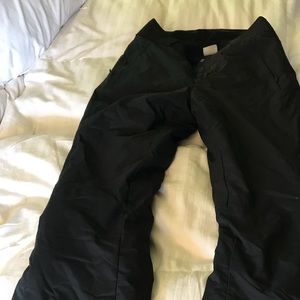 Columbia ski pants. Size medium. Never been worn.
